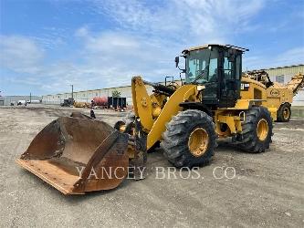 CAT 930M