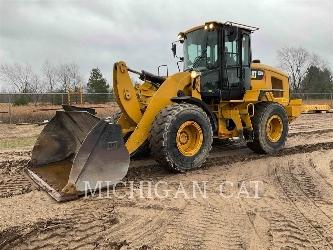 CAT 930M