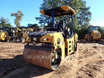 CAT CB 7
