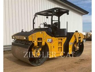 CAT CB13