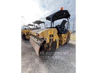 CAT CB15