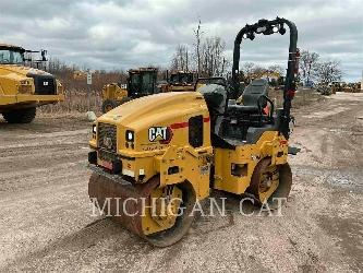 CAT CB2.7
