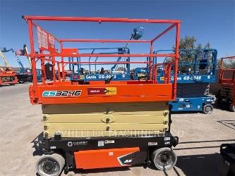 JLG ES3246