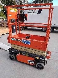 JLG ES 1330 L