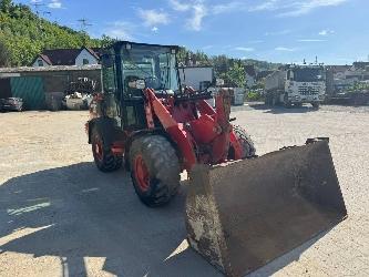 CAT 906M