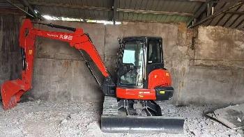 Kubota KX 165