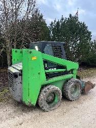 Gehl SL3825