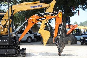 Doosan DX 17