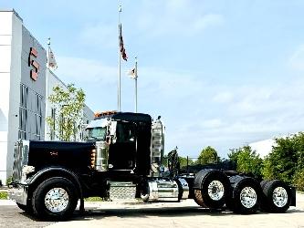 Peterbilt 389