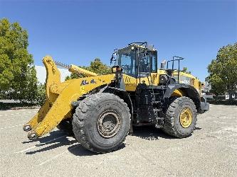 Komatsu WA500-8