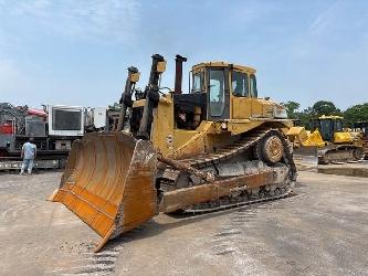 CAT D8L