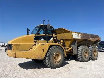 CAT 740