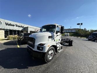 Mack MD7 42R