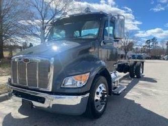 Peterbilt 536