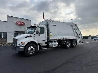 Peterbilt 548