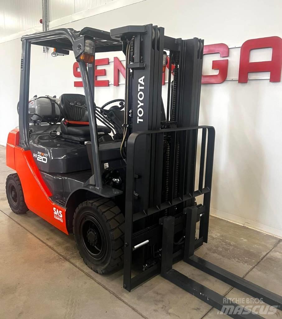 Toyota 10831 8FGF20 LPG trucks