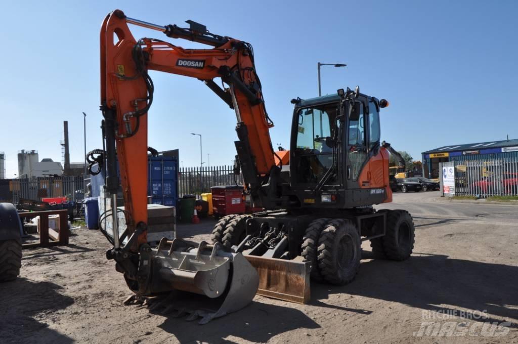 Doosan DX 100-7 Wheeled Excavators