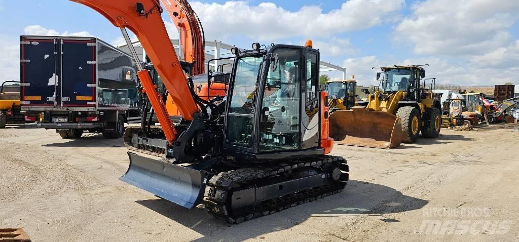 Hitachi ZX 85 Mini excavators  7t - 12t