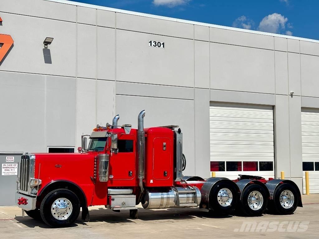 Peterbilt 389 Conventional Trucks / Tractor Trucks