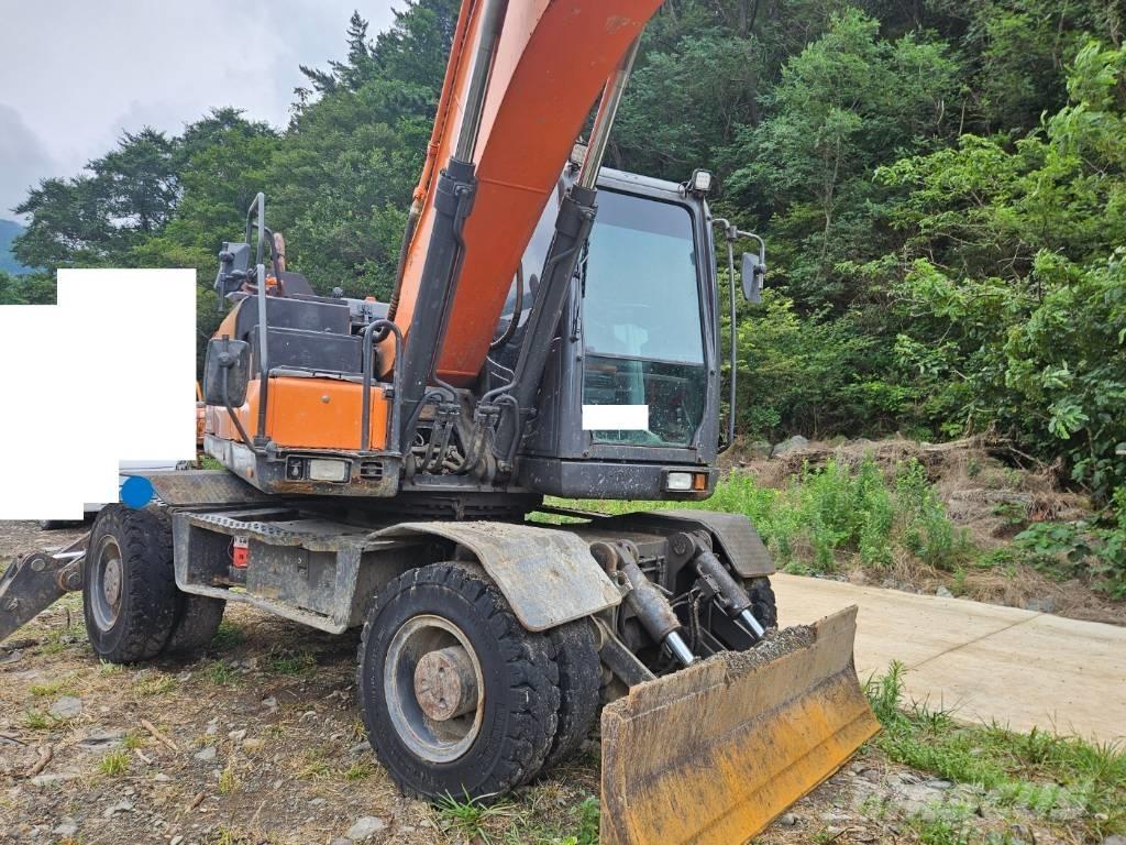 Doosan DX 210 W Wheeled Excavators