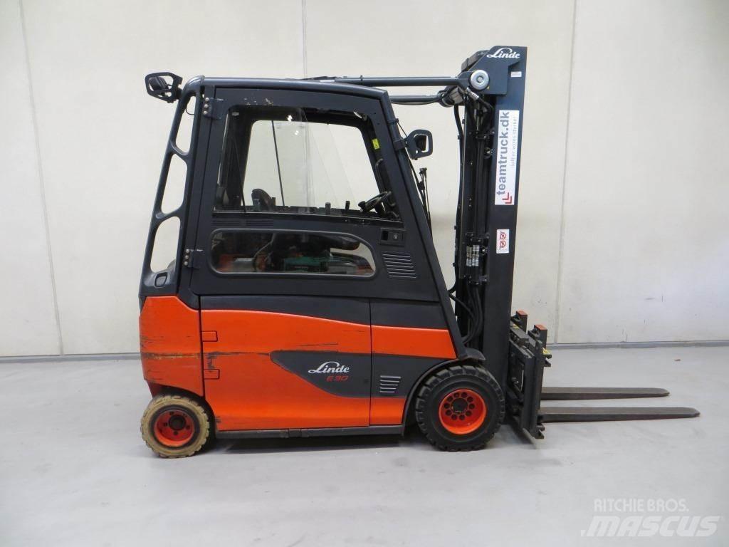 Linde E30 Electric Forklifts