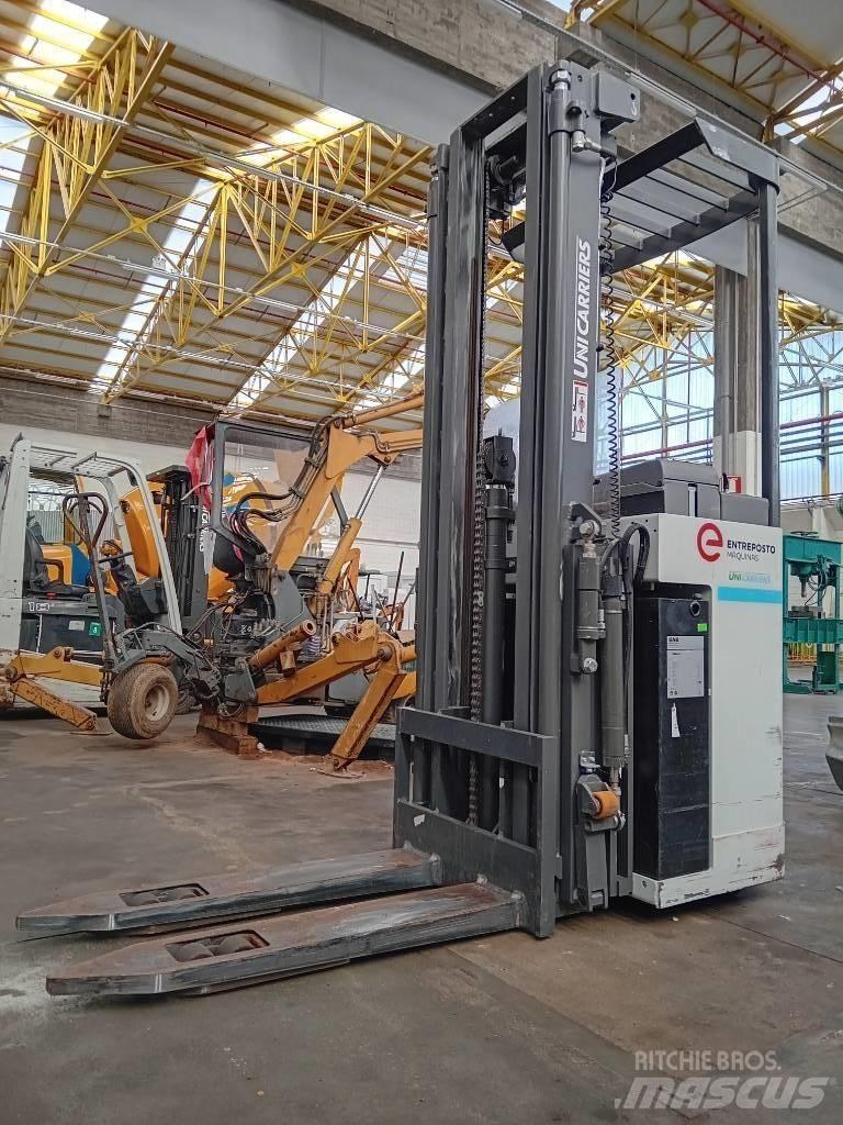 UniCarriers AJN 160 Self Propelled Stackers