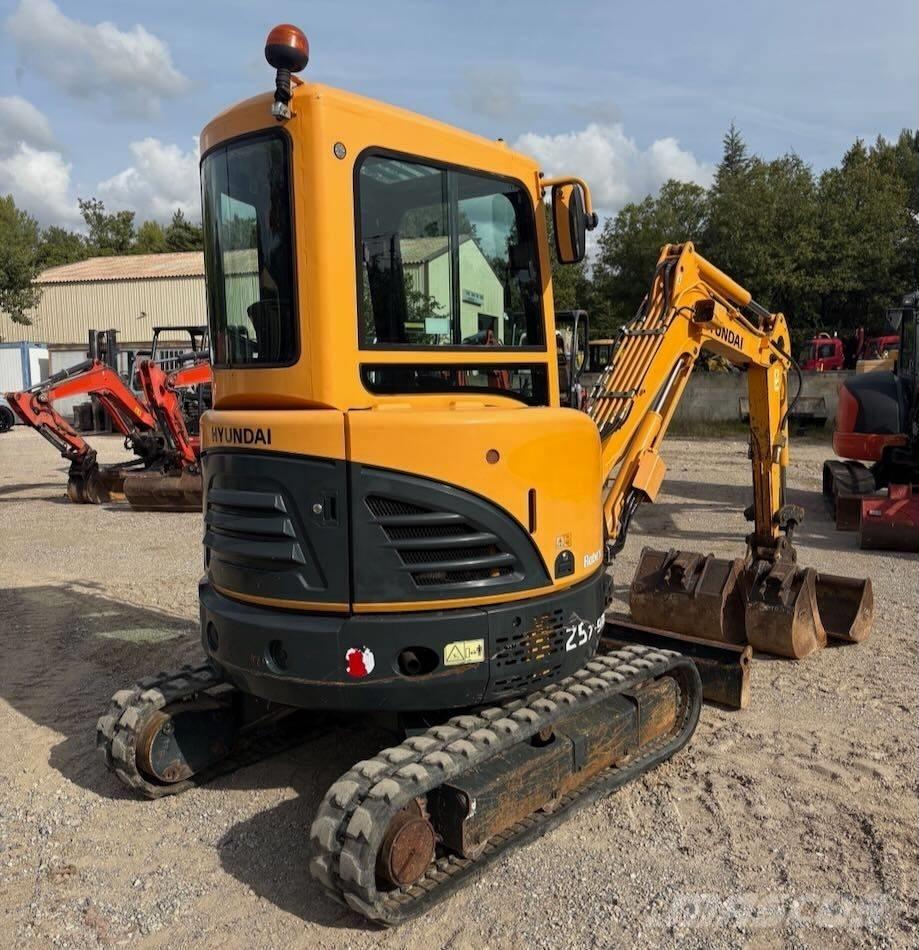 Hyundai R25Z-9 AK Mini Excavators <7t (Mini Diggers)