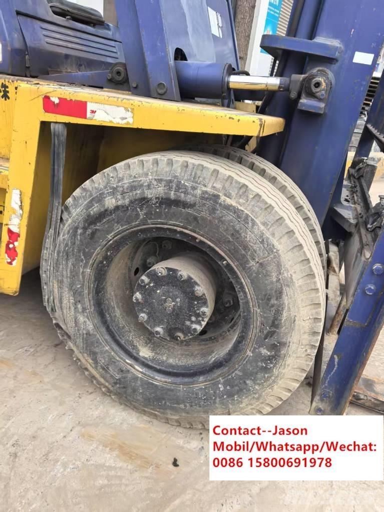 Komatsu FD 100-7 Diesel Forklifts