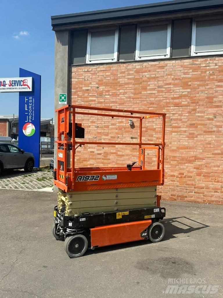 JLG 1932 R Scissor Lifts
