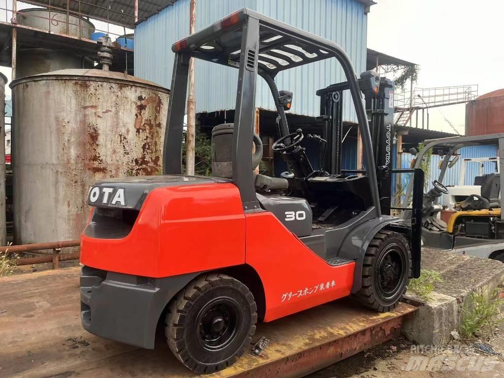 Toyota FD 30 Diesel Forklifts
