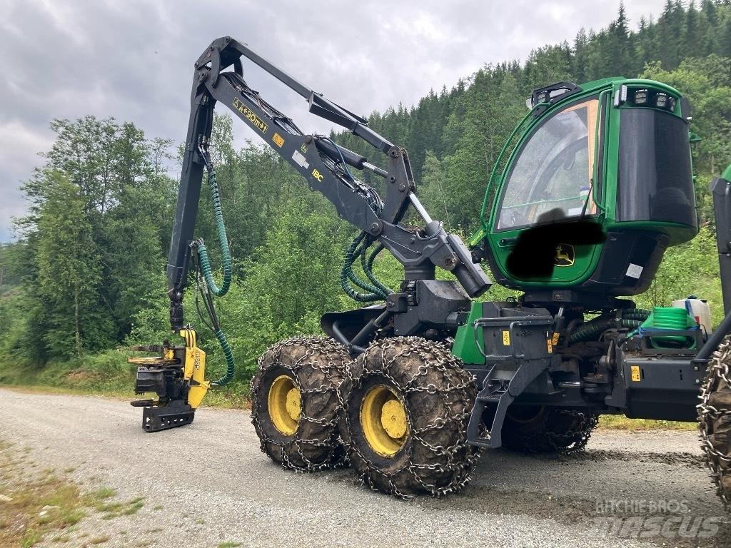 John Deere 1470G Harvesters