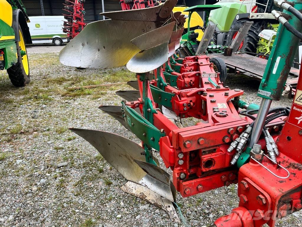 Kverneland ES85 Reversible ploughs
