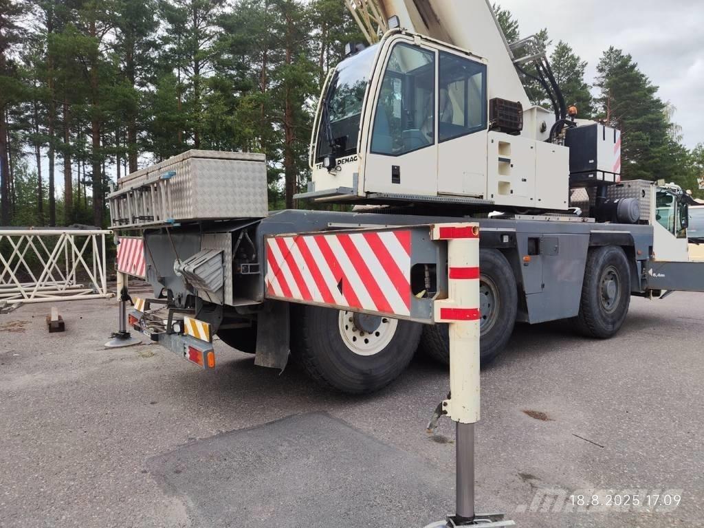 Terex Demag AC 50-1 Mobile and all terrain cranes
