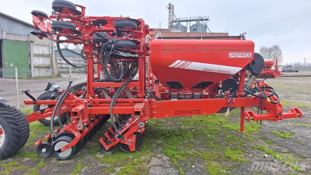Gaspardo Gigante Farm Drills