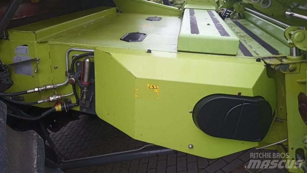 CLAAS Lexion 600 Combine Harvesters