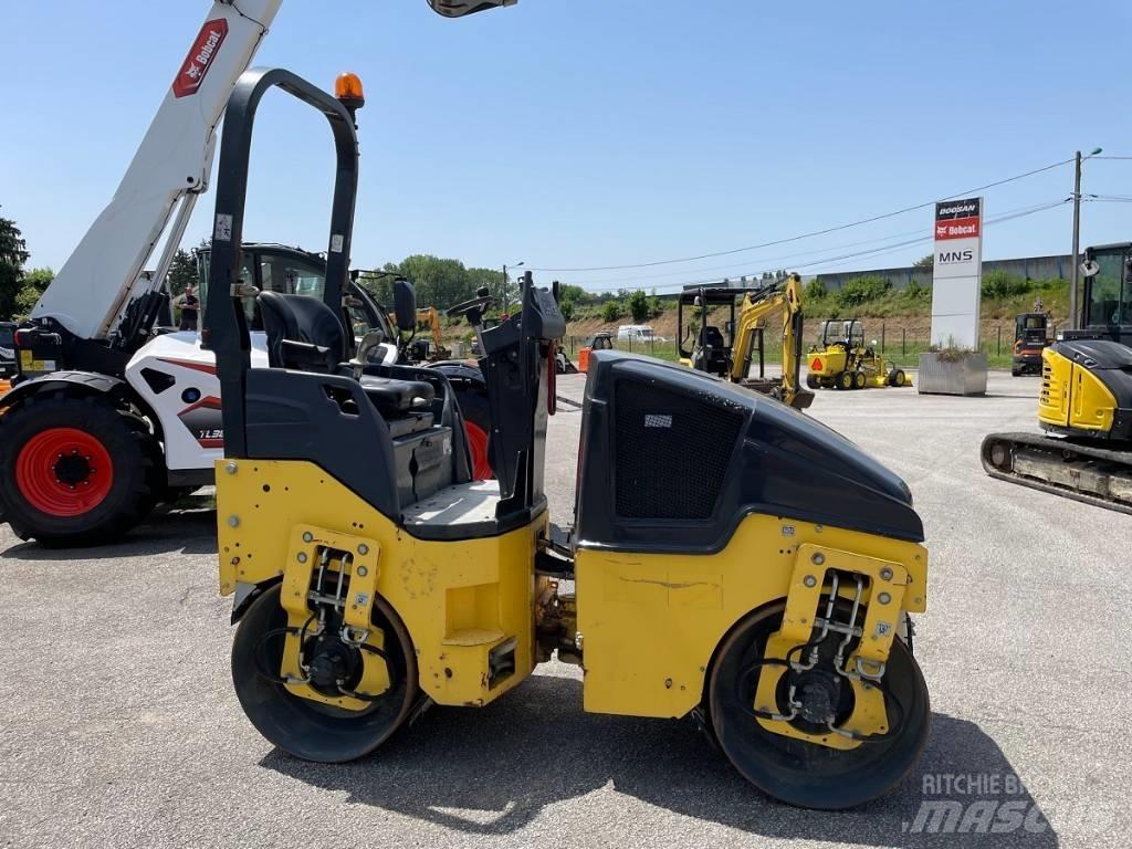Bomag BW 100 AD-5 Twin drum rollers