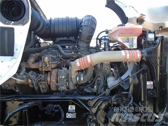 Kenworth T800 Cab & Chassis Trucks