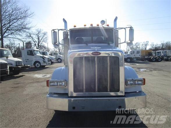 Peterbilt 365 Vacuum Trucks