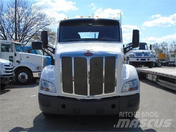 Peterbilt 579 Conventional Trucks / Tractor Trucks