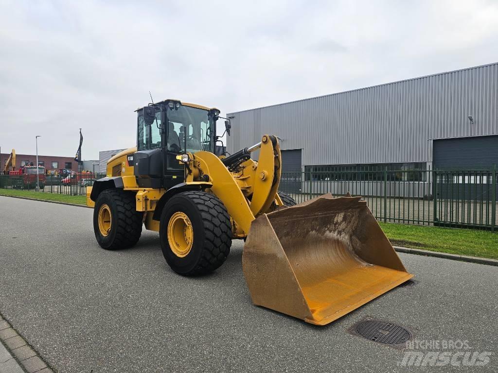 CAT 938 M Wheel Loaders