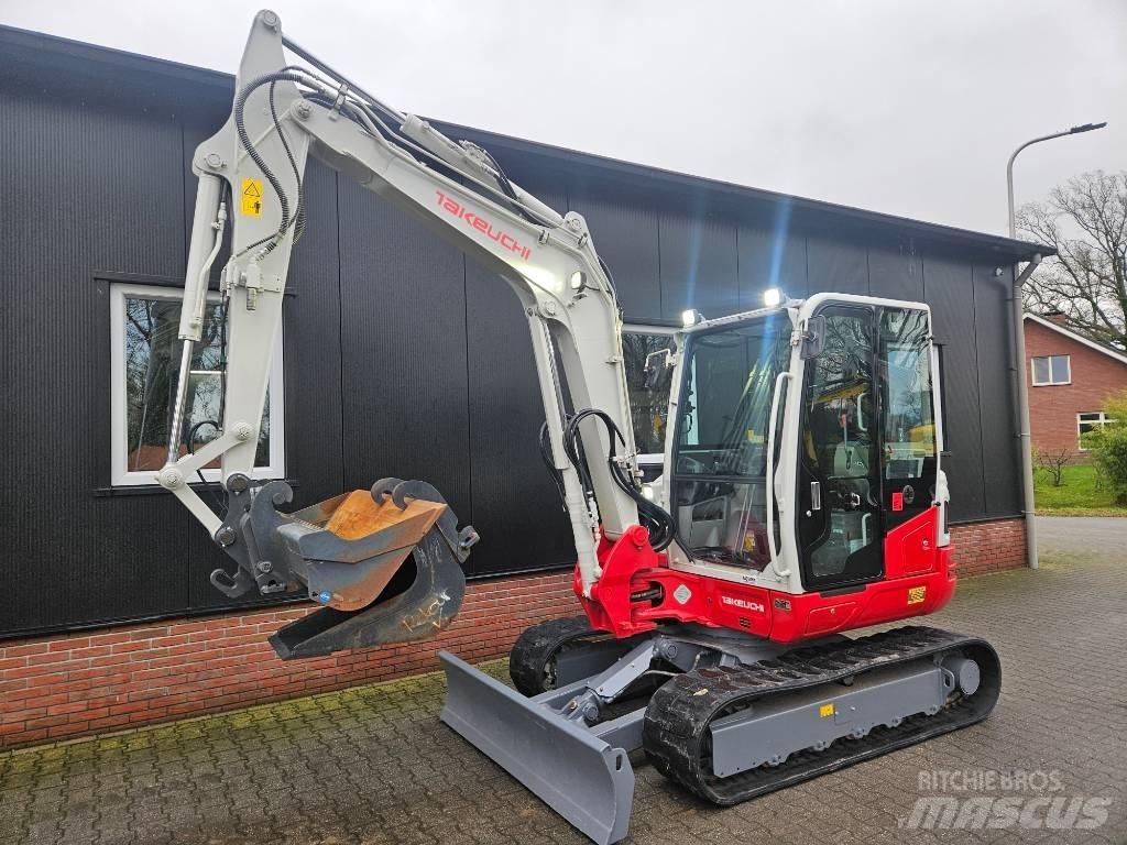 Takeuchi TB250-2 Waste / Industry Handlers