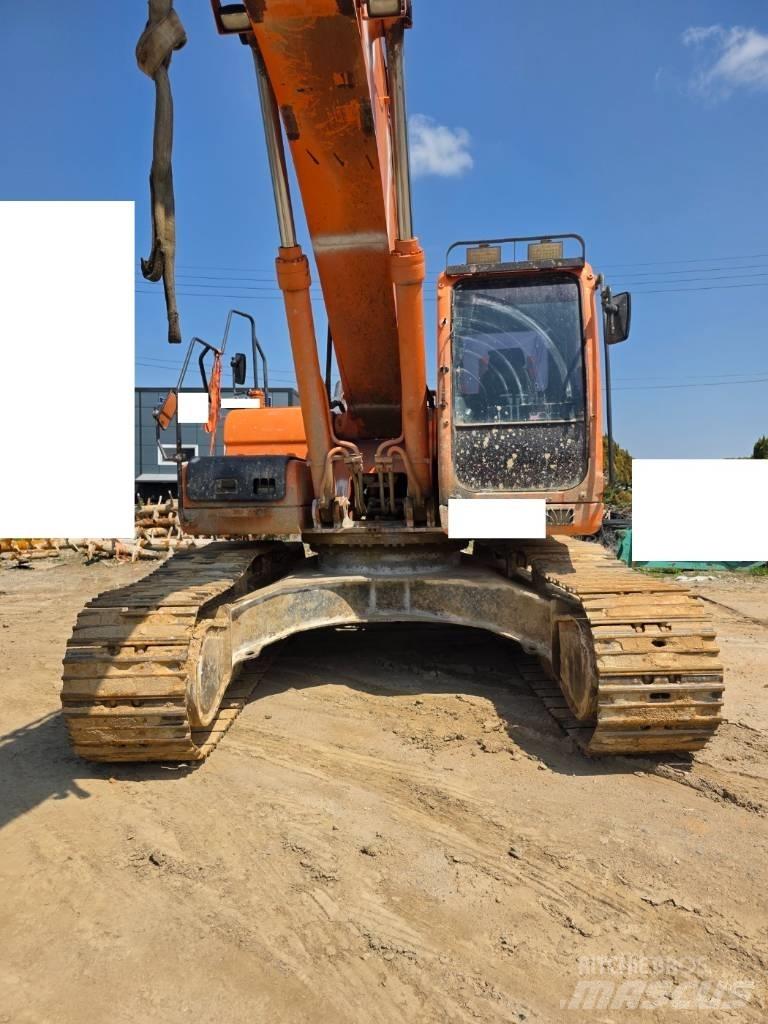 Doosan DX 300 LCA Crawler Excavators