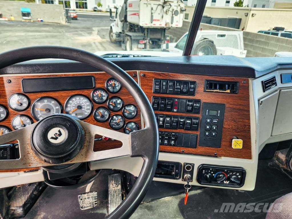 Western Star 4900 SB Vacuum Trucks