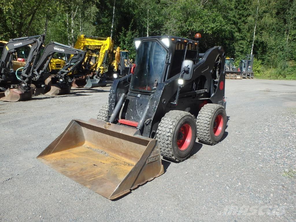 Bobcat S 300 Skid Steer Loaders