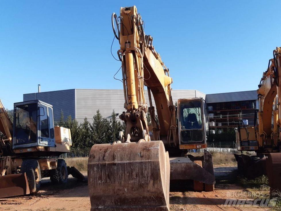 Liebherr A 932 Wheeled Excavators