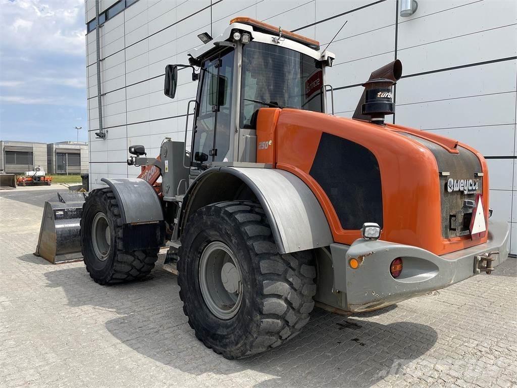 Weycor AR250E Wheel Loaders