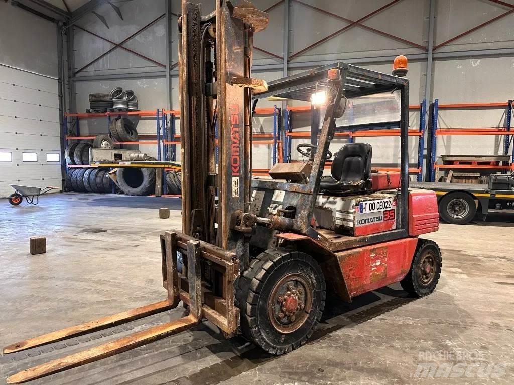 Komatsu FD 35 Diesel Forklifts