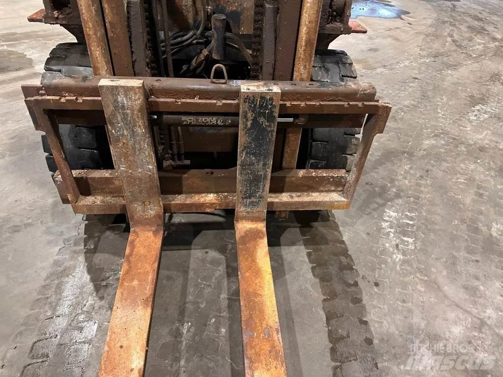 Komatsu FD 35 Diesel Forklifts