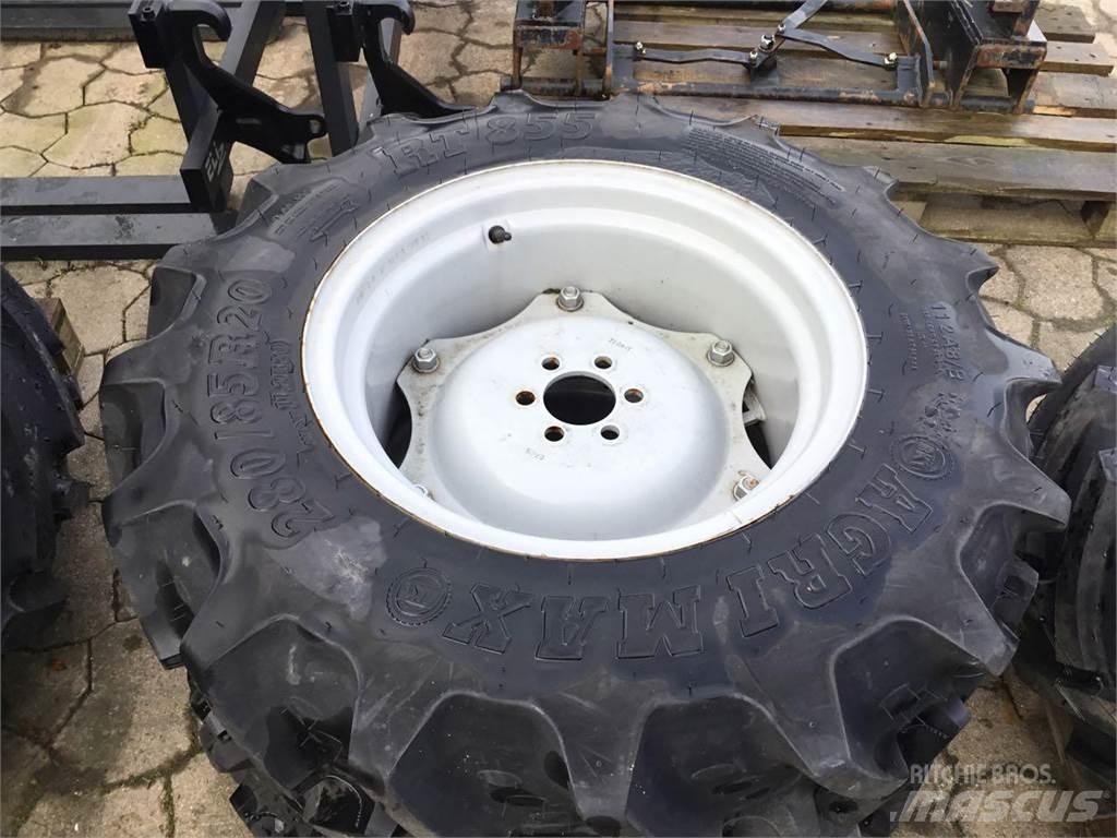 BKT 280/85R20 Tires, wheels and rims