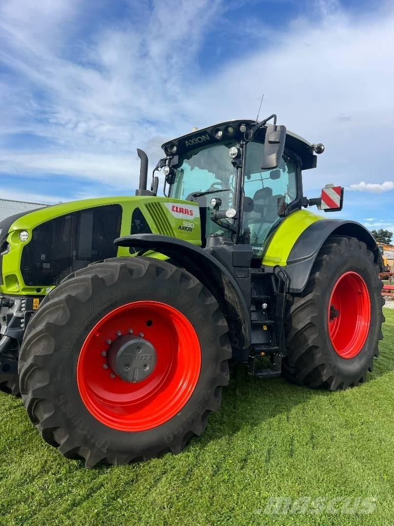 CLAAS AXIO 930 Tractors